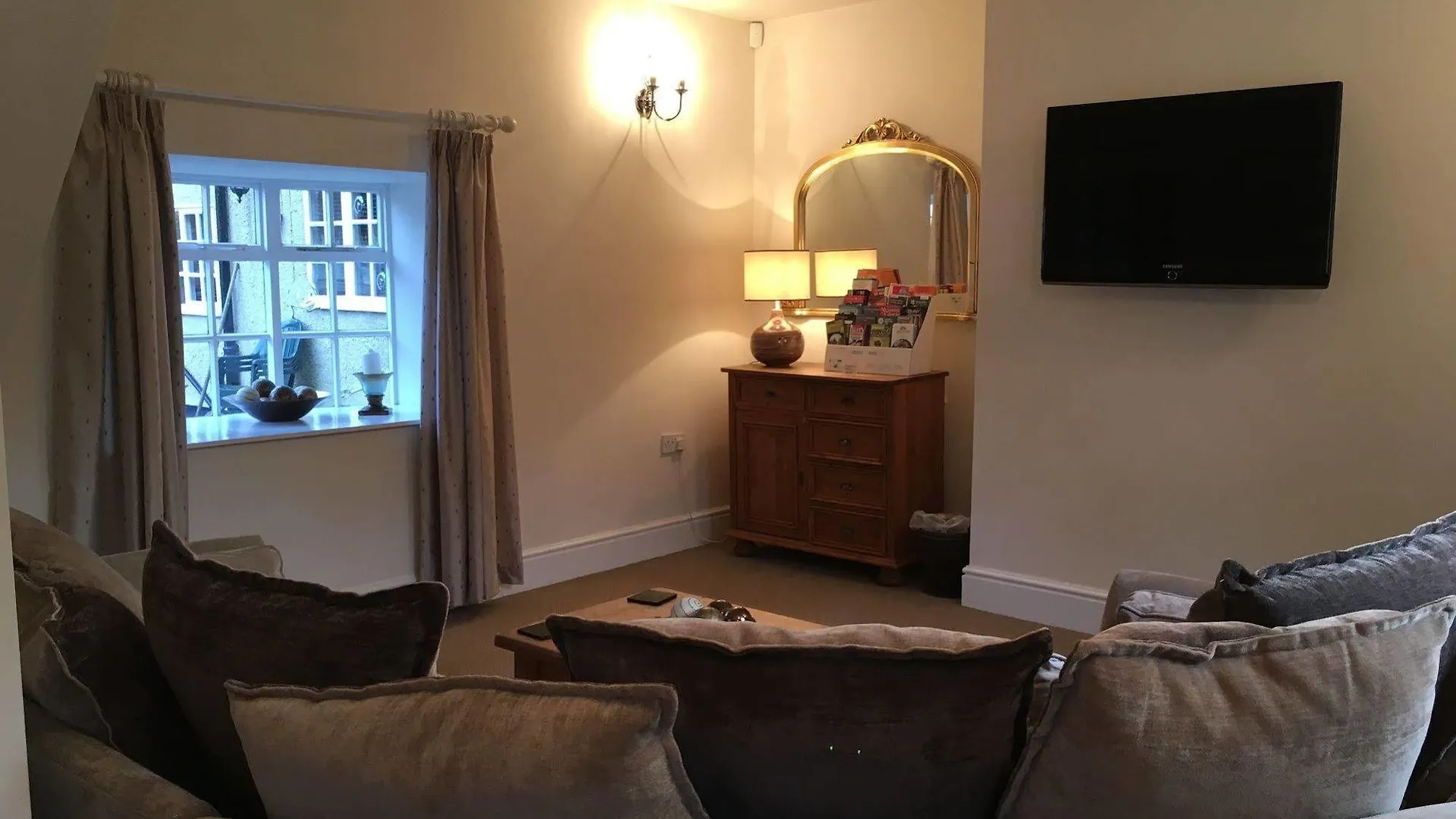 Gospodarstwo wiejskie Bridge Farm Hotel Leeds