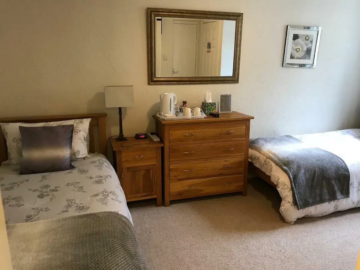 Bridge Farm Hotel Leeds  Gospodarstwo wiejskie