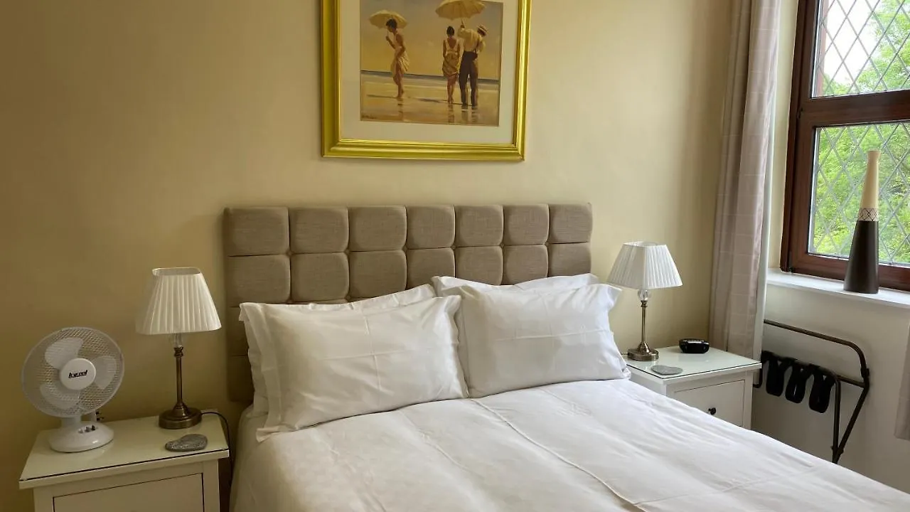 Bridge Farm Hotel Leeds  0*, Leeds (West Yorkshire) Regno Unito